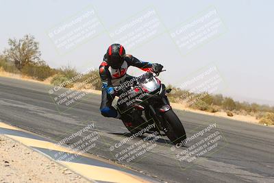 media/Mar-28-2022-Superbike Trackdays (Mon) [[b8603d0f67]]/Open Track Time/Turn 3 Inside/